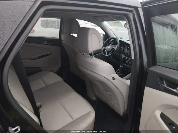 KM8J3CA27GU152479 2016 HYUNDAI TUCSON - Image 8