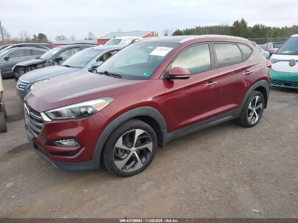 KM8J3CA27GU158847 2016 HYUNDAI TUCSON - Image 2