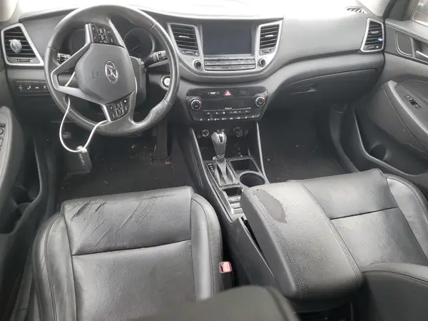KM8J3CA27GU159013 2016 HYUNDAI TUCSON - Image 8