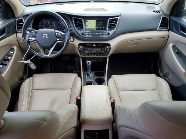 KM8J3CA27GU161134 2016 HYUNDAI TUCSON - Image 8