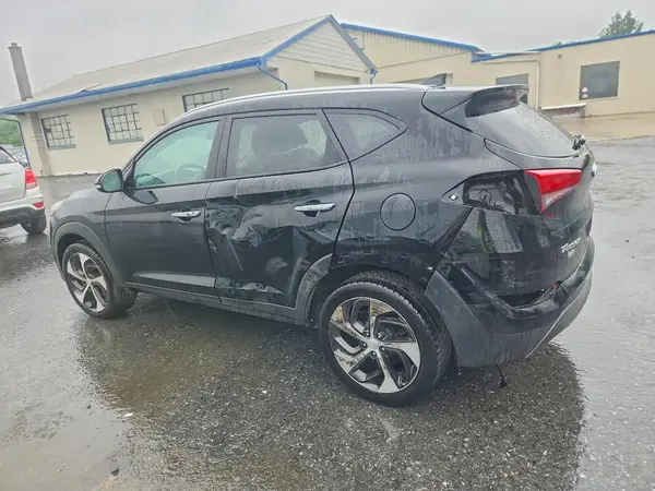 KM8J3CA27GU172389 2016 HYUNDAI TUCSON - Image 2