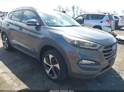 KM8J3CA27GU176944 2016 HYUNDAI TUCSON