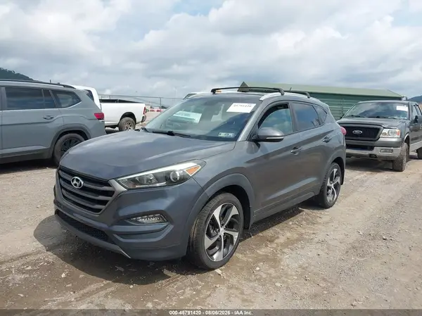 KM8J3CA27GU179486 2016 HYUNDAI TUCSON - Image 2