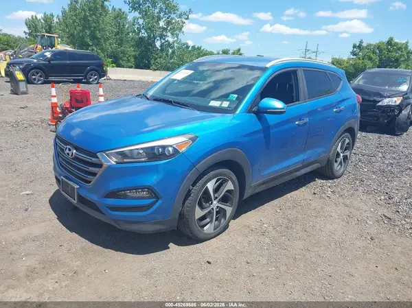 KM8J3CA27GU186115 2016 HYUNDAI TUCSON - Image 2