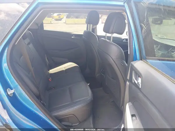 KM8J3CA27GU186115 2016 HYUNDAI TUCSON - Image 8