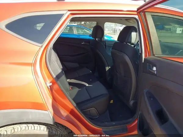 KM8J3CA27GU199026 2016 HYUNDAI TUCSON - Image 8