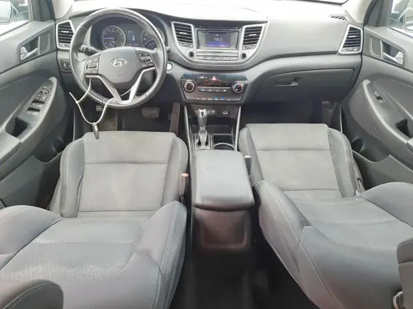 KM8J3CA27GU199043 2016 HYUNDAI TUCSON - Image 8