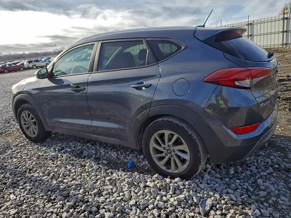 KM8J3CA27GU211935 2016 HYUNDAI TUCSON - Image 2