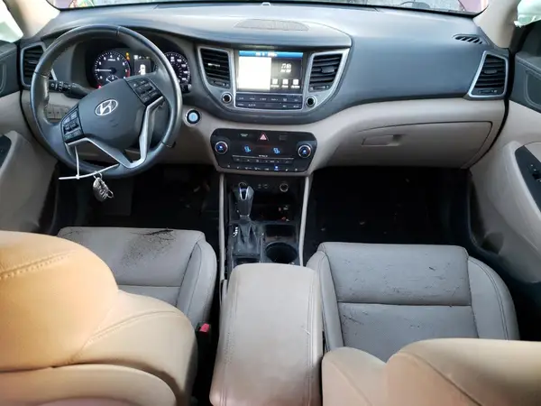 KM8J3CA27GU213457 2016 HYUNDAI TUCSON - Image 8