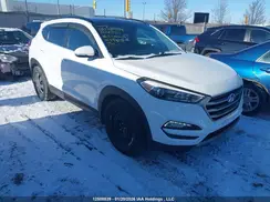 KM8J3CA27GU214351 2016 HYUNDAI TUCSON