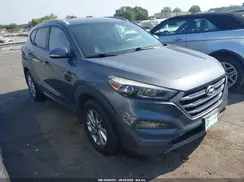 KM8J3CA27GU222384 2016 HYUNDAI TUCSON