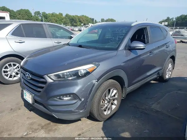 KM8J3CA27GU222384 2016 HYUNDAI TUCSON - Image 2