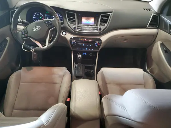 KM8J3CA27GU224037 2016 HYUNDAI TUCSON - Image 8