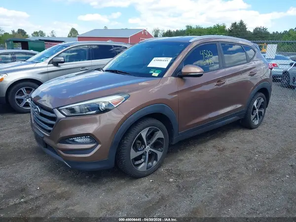 KM8J3CA27GU227245 2016 HYUNDAI TUCSON - Image 2