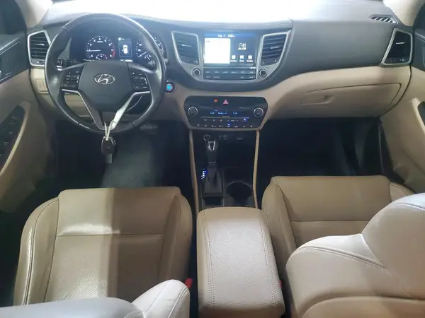 KM8J3CA27GU227844 2016 HYUNDAI TUCSON - Image 8