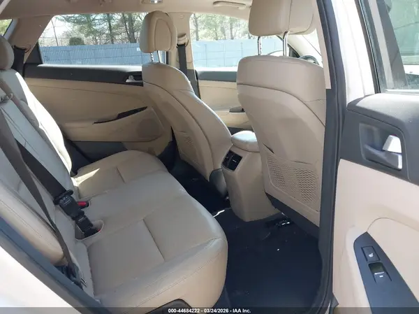 KM8J3CA27GU262321 2016 HYUNDAI TUCSON - Image 8