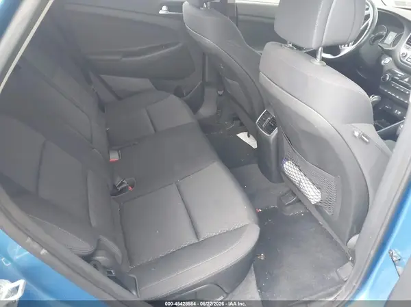 KM8J3CA27HU265074 2017 HYUNDAI TUCSON - Image 8