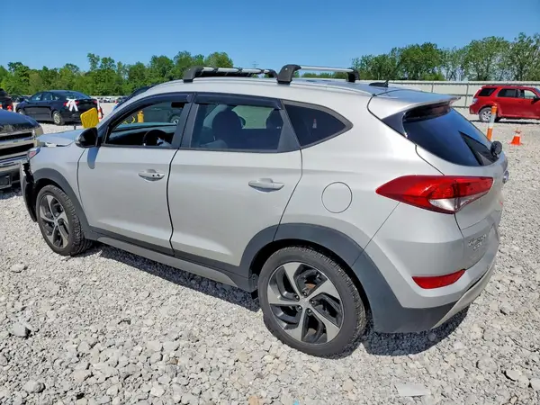 KM8J3CA27HU270291 2017 HYUNDAI TUCSON - Image 2