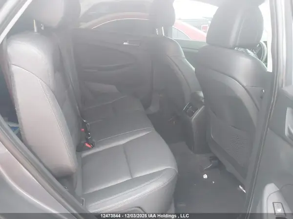 KM8J3CA27HU270789 2017 HYUNDAI TUCSON - Image 8