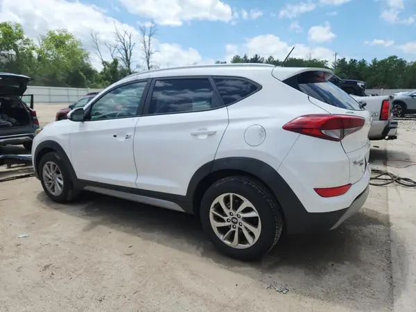 KM8J3CA27HU273417 2017 HYUNDAI TUCSON - Image 2