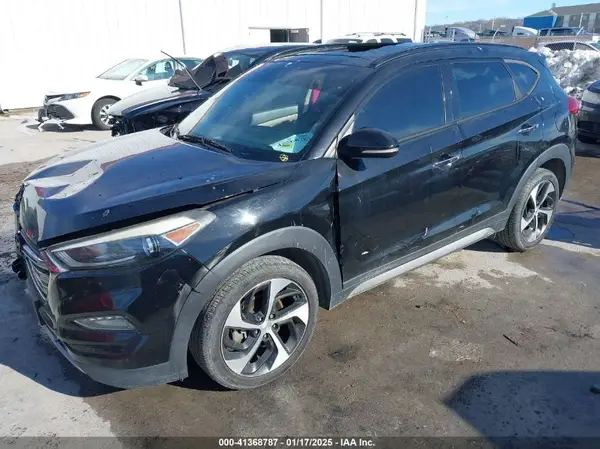 KM8J3CA27HU277905 2017 HYUNDAI TUCSON - Image 2