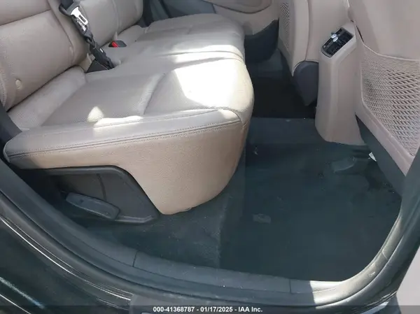 KM8J3CA27HU277905 2017 HYUNDAI TUCSON - Image 8