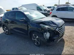 KM8J3CA27HU296888 2017 HYUNDAI TUCSON