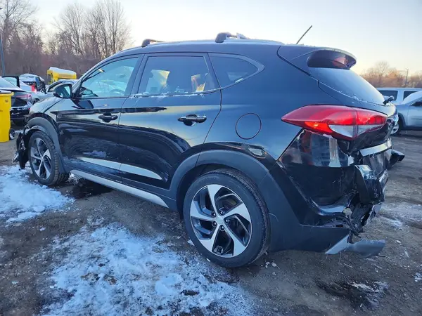 KM8J3CA27HU297409 2017 HYUNDAI TUCSON - Image 2
