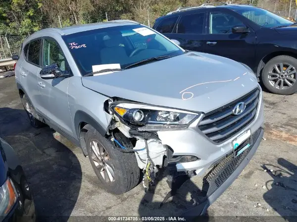 KM8J3CA27HU297796 2017 HYUNDAI TUCSON - Image 1
