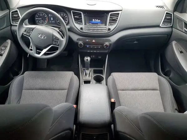 KM8J3CA27HU303967 2017 HYUNDAI TUCSON - Image 8