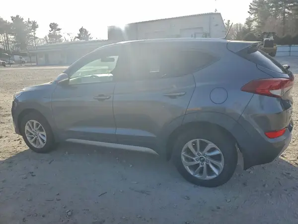 KM8J3CA27HU304908 2017 HYUNDAI TUCSON - Image 2