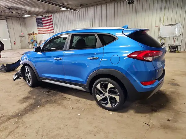 KM8J3CA27HU312586 2017 HYUNDAI TUCSON - Image 2