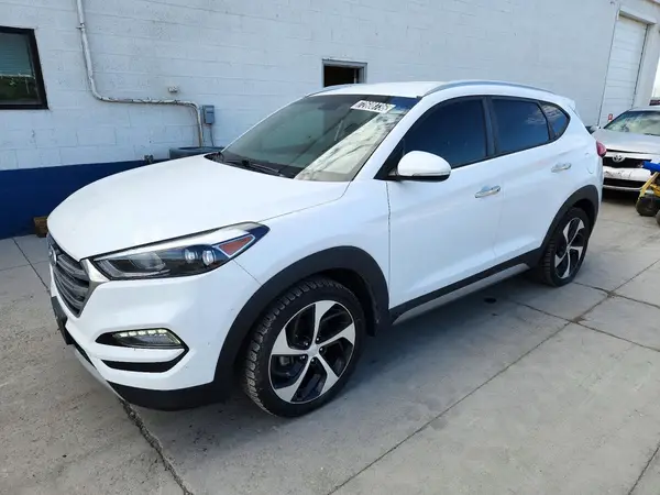 KM8J3CA27HU319439 2017 HYUNDAI TUCSON - Image 1