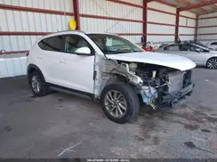 KM8J3CA27HU330313 2017 HYUNDAI TUCSON