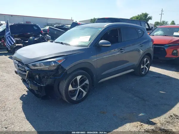 KM8J3CA27HU336936 2017 HYUNDAI TUCSON - Image 2