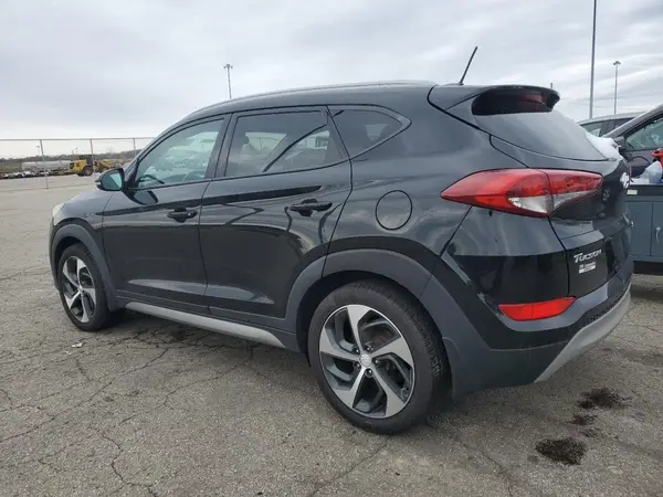 KM8J3CA27HU347984 2017 HYUNDAI TUCSON - Image 2