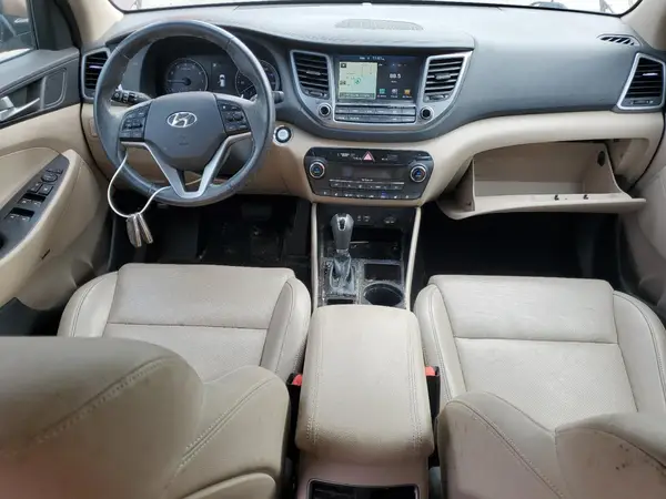 KM8J3CA27HU362744 2017 HYUNDAI TUCSON - Image 8