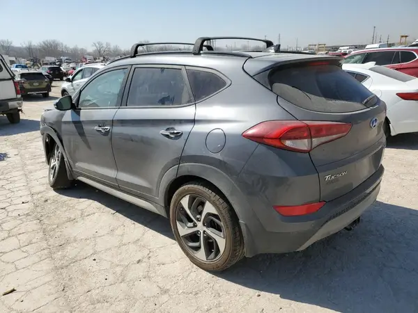 KM8J3CA27HU370309 2017 HYUNDAI TUCSON - Image 2