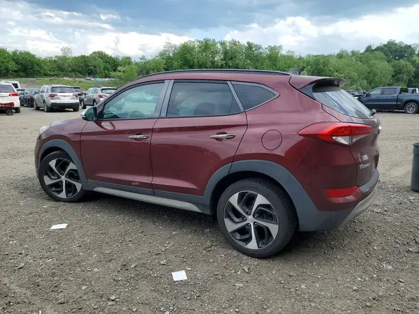 KM8J3CA27HU370438 2017 HYUNDAI TUCSON - Image 2