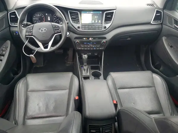 KM8J3CA27HU371346 2017 HYUNDAI TUCSON - Image 8