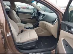 KM8J3CA27HU393606 2017 HYUNDAI TUCSON