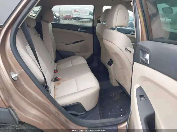KM8J3CA27HU393606 2017 HYUNDAI TUCSON - Image 3