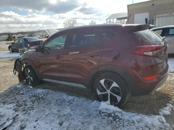 KM8J3CA27HU400974 2017 HYUNDAI TUCSON - Image 2