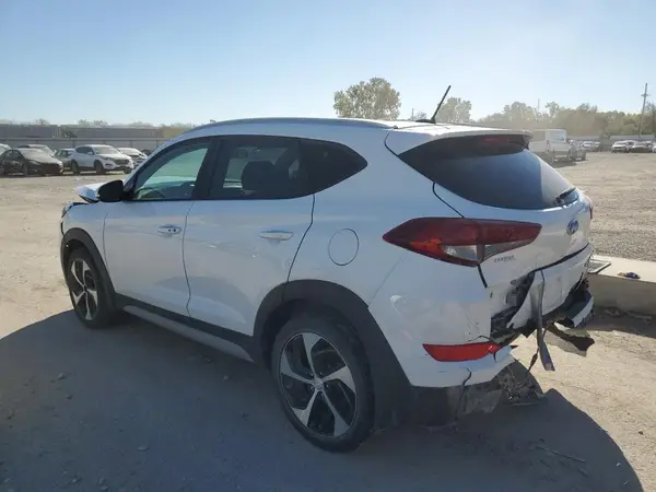 KM8J3CA27HU402658 2017 HYUNDAI TUCSON - Image 2