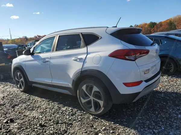 KM8J3CA27HU409769 2017 HYUNDAI TUCSON - Image 2