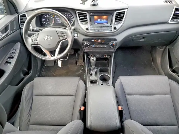KM8J3CA27HU425342 2017 HYUNDAI TUCSON - Image 8