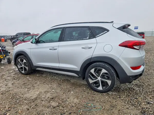 KM8J3CA27HU469115 2017 HYUNDAI TUCSON - Image 2