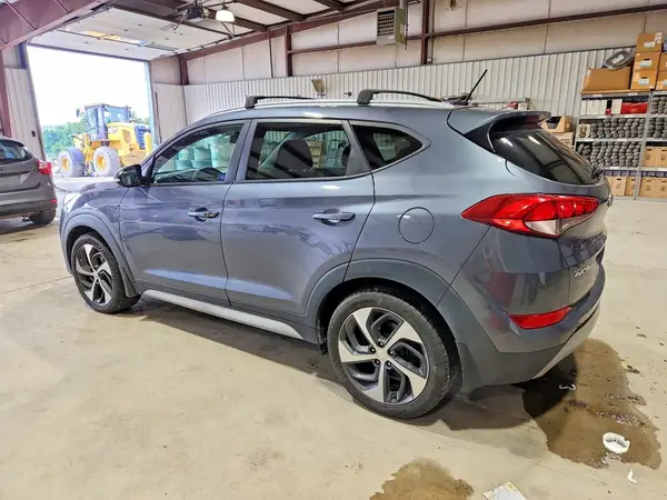 KM8J3CA27HU498744 2017 HYUNDAI TUCSON - Image 2