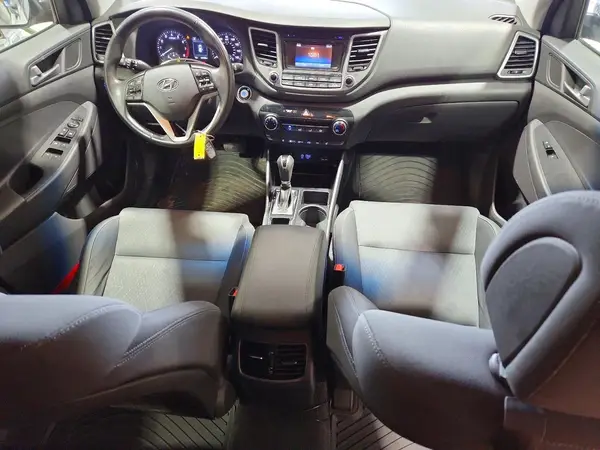 KM8J3CA27HU498744 2017 HYUNDAI TUCSON - Image 8