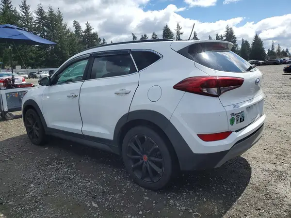 KM8J3CA27HU514683 2017 HYUNDAI TUCSON - Image 2